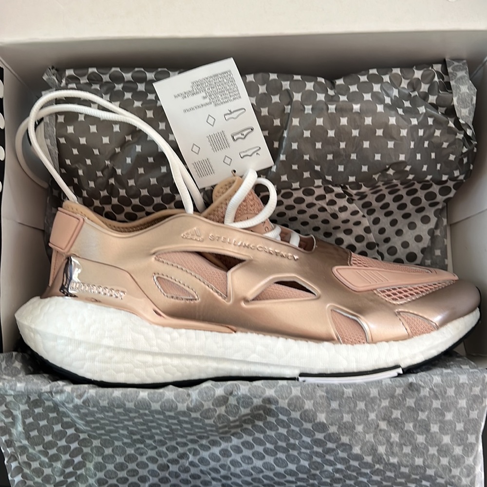 Stella McCartney aSMC Ultraboost 22 - Picture 4 of 5
